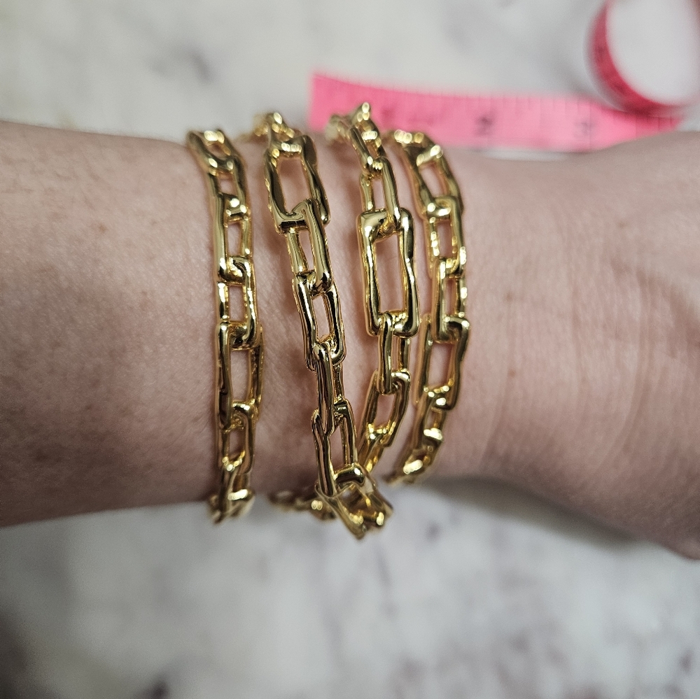 Alexis bitter gold chain cuff